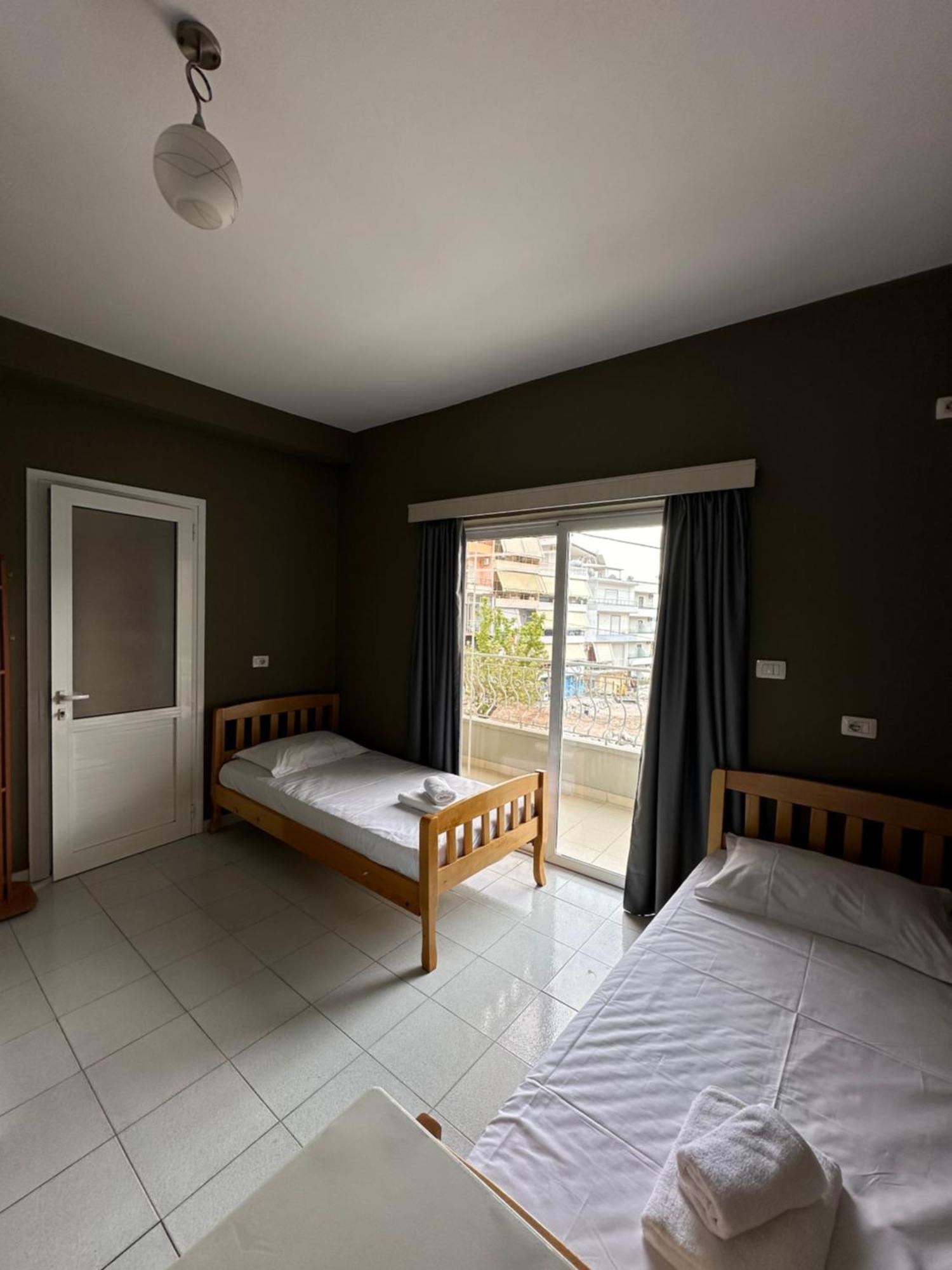 Olivias Apartments City Center Саранда Экстерьер фото