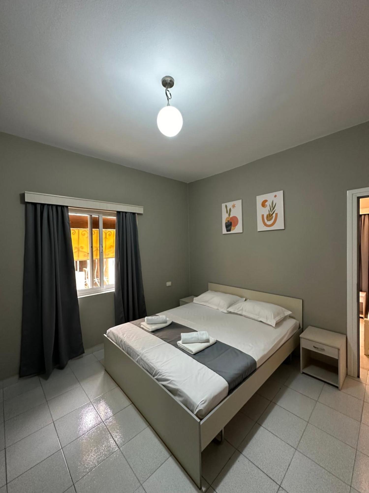 Olivias Apartments City Center Саранда Экстерьер фото